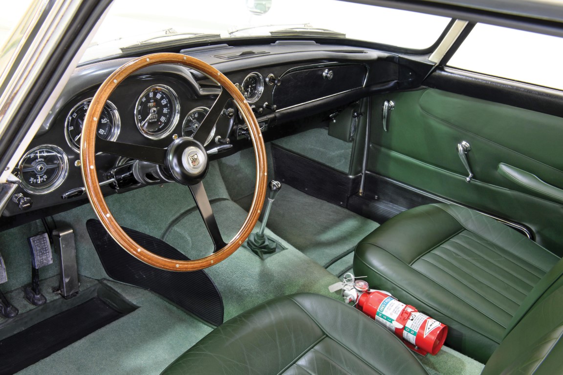 Aston Martin DB4 3.7 L6 (Manual)